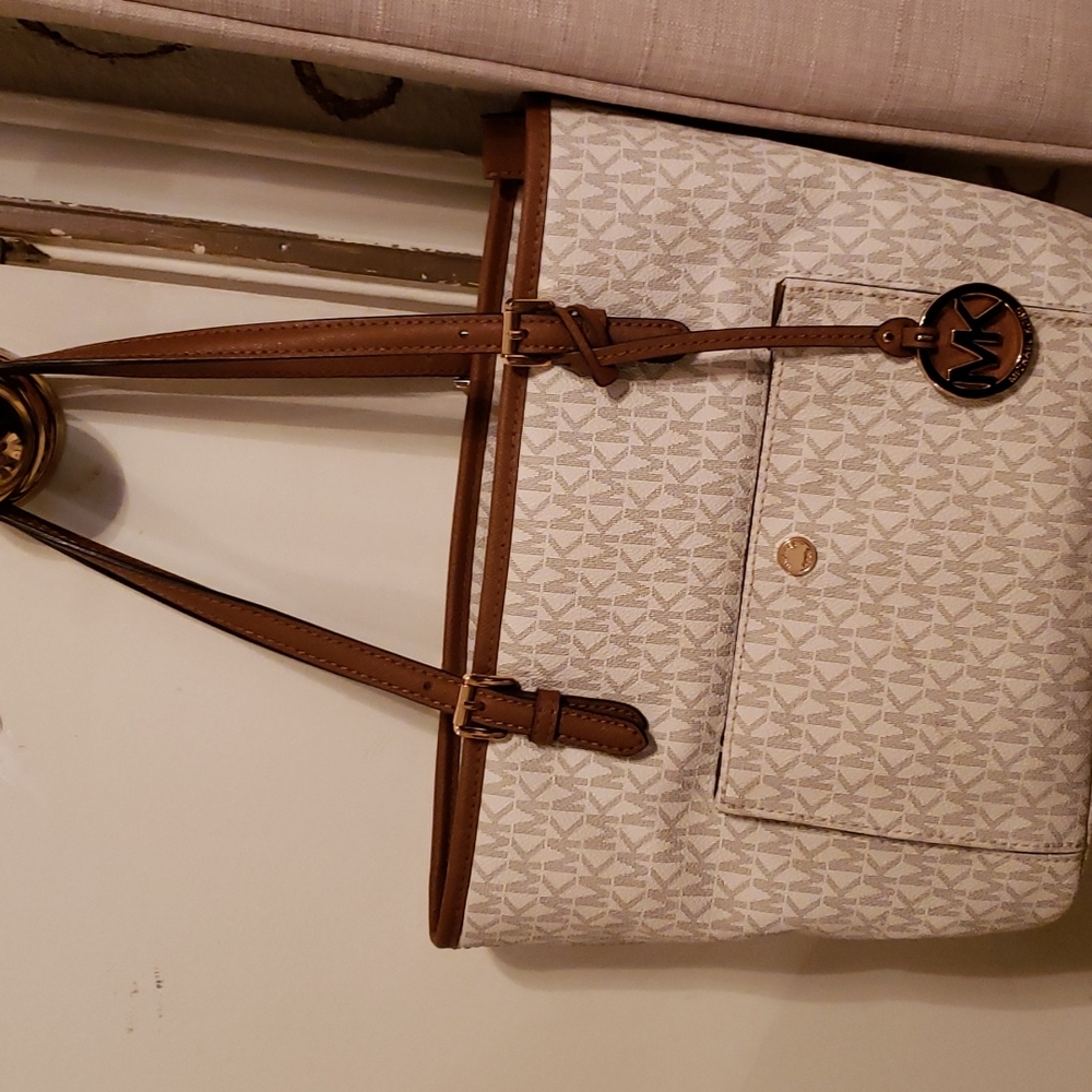 Michael Kors purse